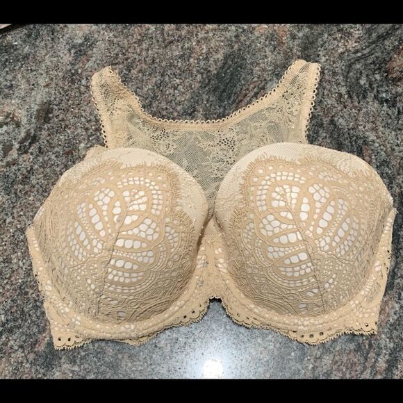 Victoria’s Secret Dream Angels high neck lace bra - Picture 3 of 6